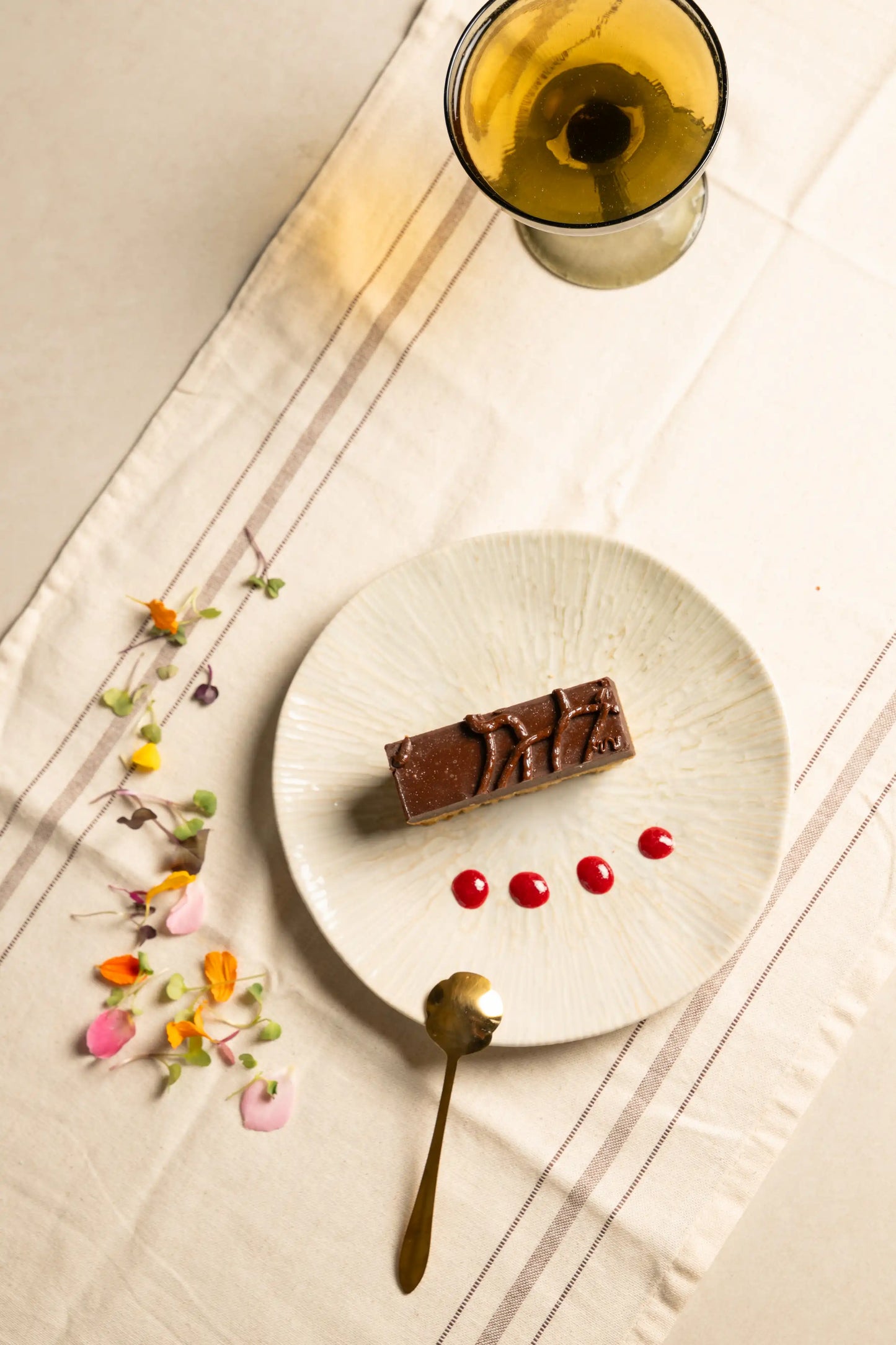 Lingote de Chocolate Dubái con Pistacho y Kadaif - SAGÓ