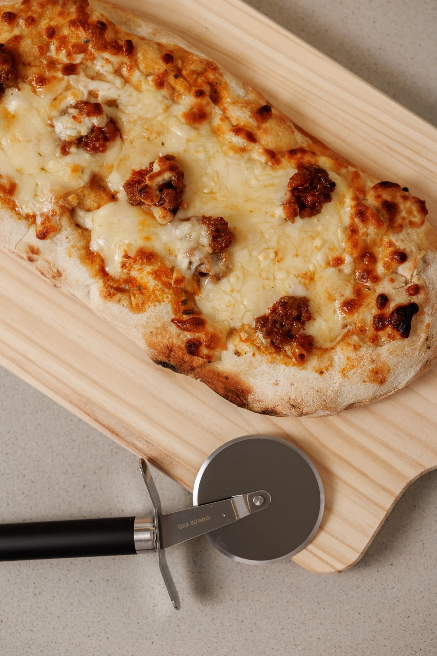 Pinsa Menorquina con Sobrasada y Queso Mahón (aprox. 350 g) - SAGÓ