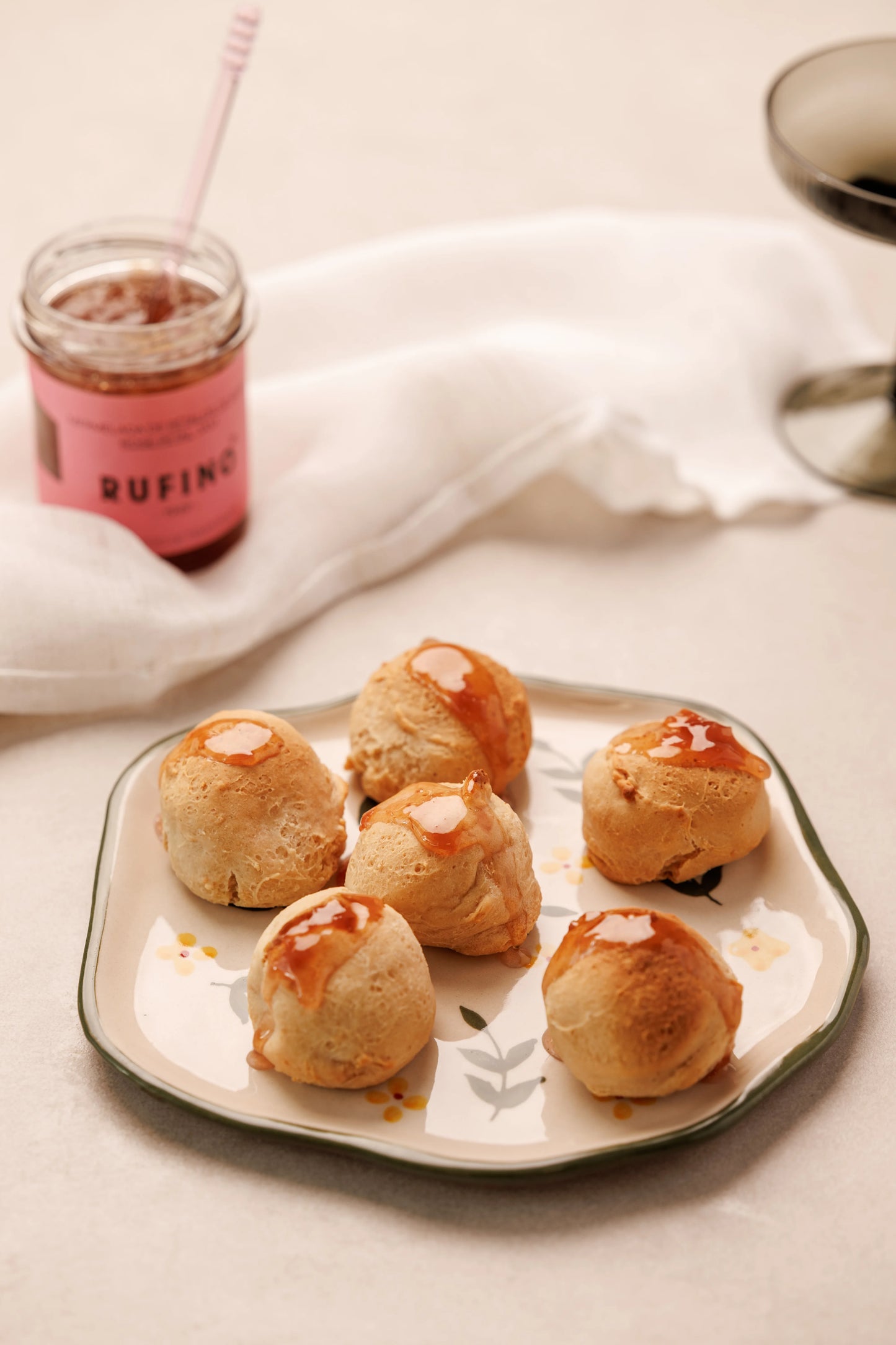 Saladitos de Yuca rellenos de Queso Vegano con Confitura de Pétalos de Rosa (6 uds.) - SAGÓ