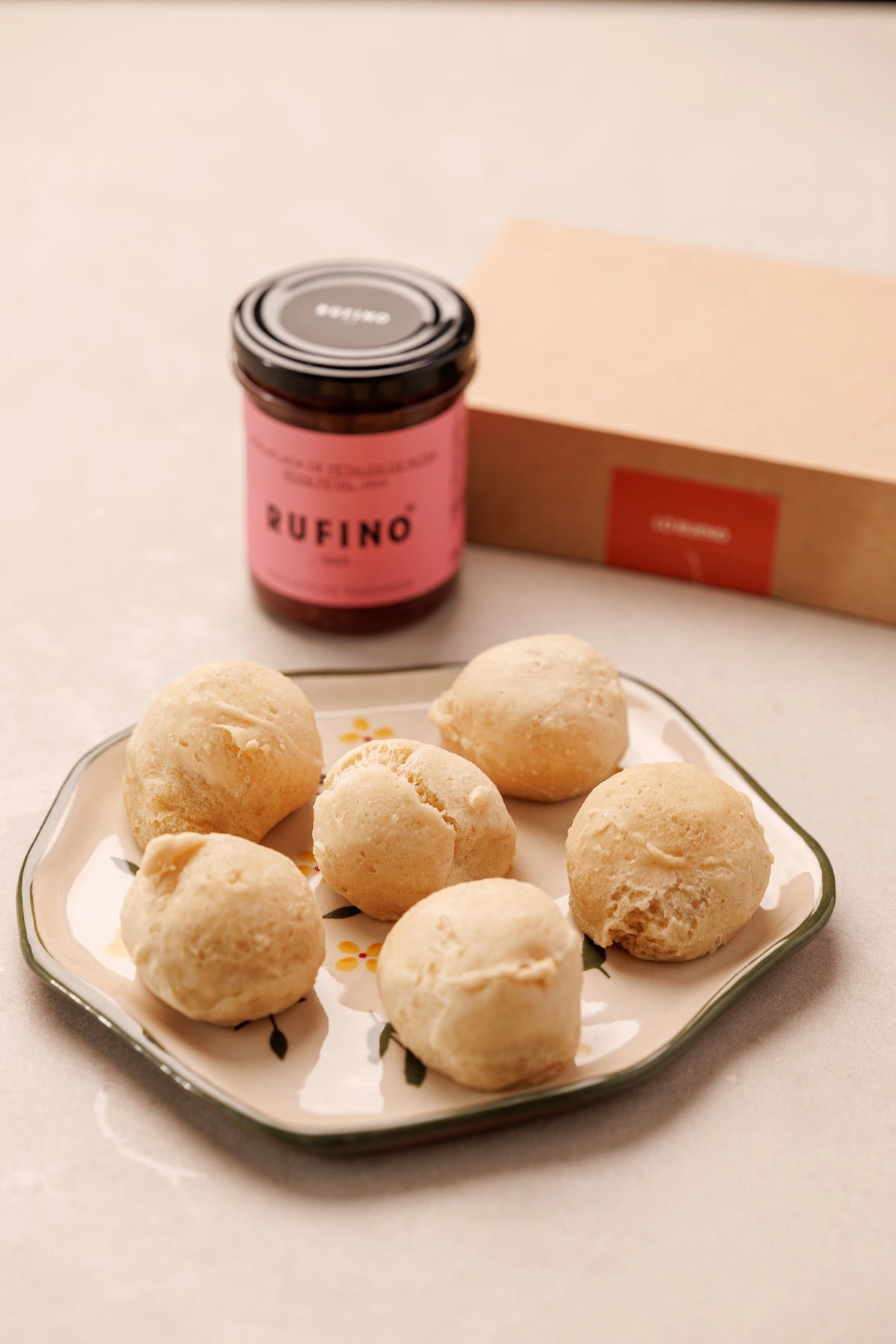 Saladitos de Yuca rellenos de Queso Vegano con Confitura de Pétalos de Rosa (6 uds.) - SAGÓ