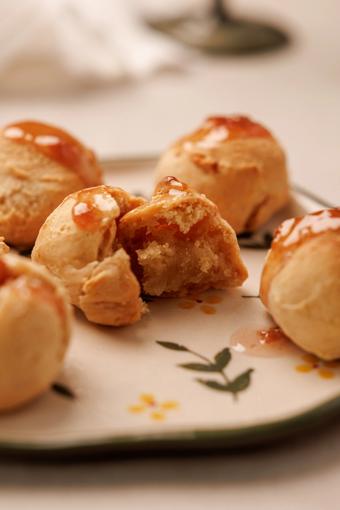 Saladitos de Yuca rellenos de Queso Vegano con Confitura de Pétalos de Rosa (6 uds.) - SAGÓ