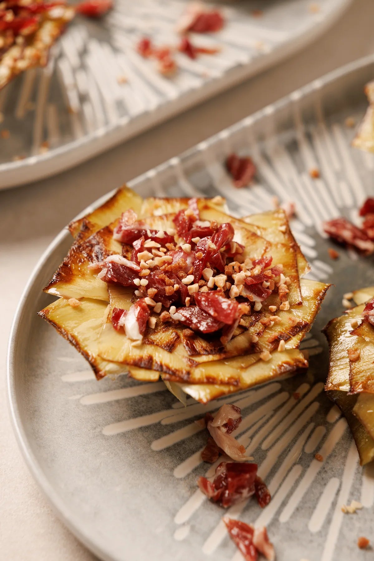 alcachofas con virutas de jamón