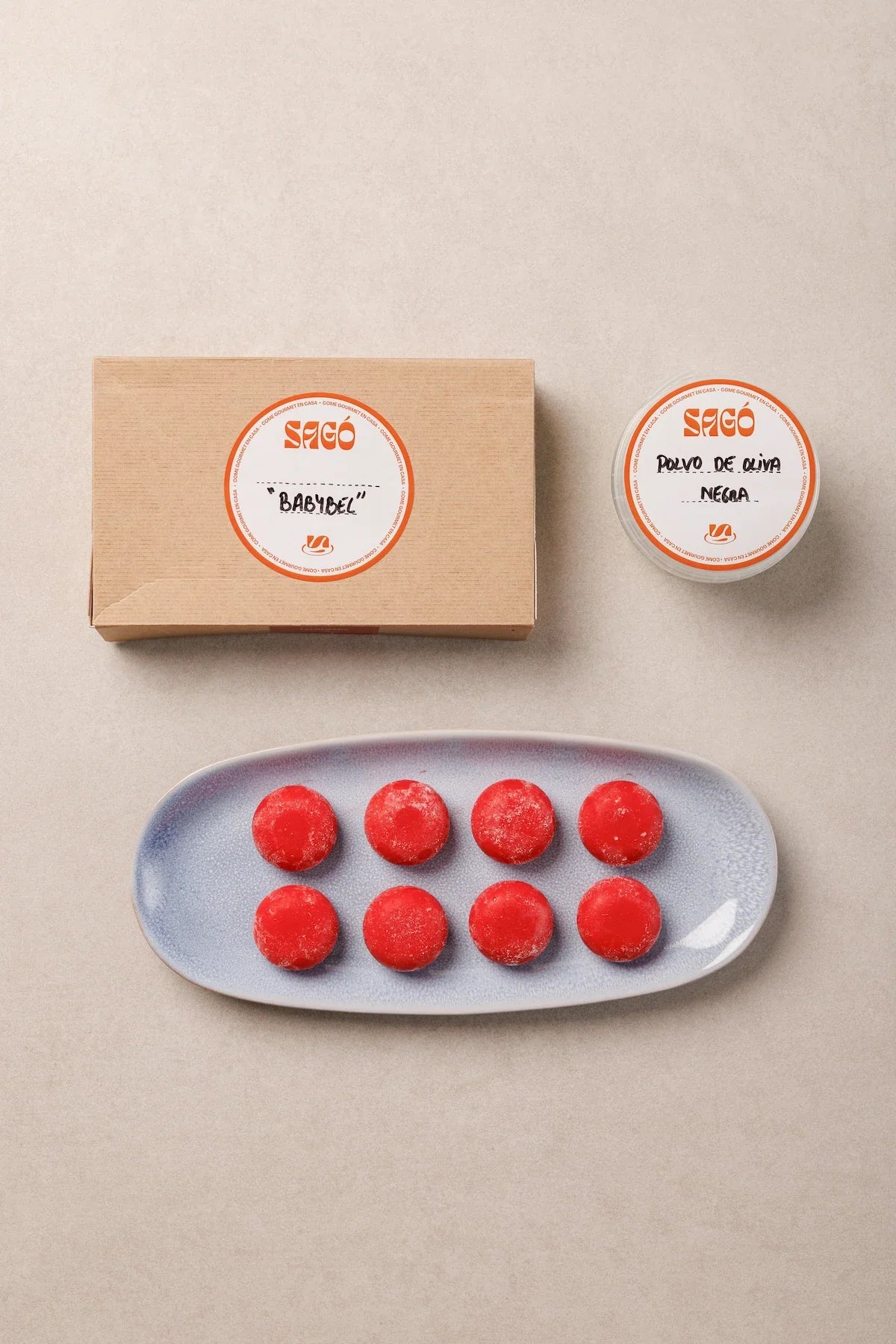 Lo que llega a casa: quesitos «Babybel» de gorgonzola con su polvo de aceituna negra