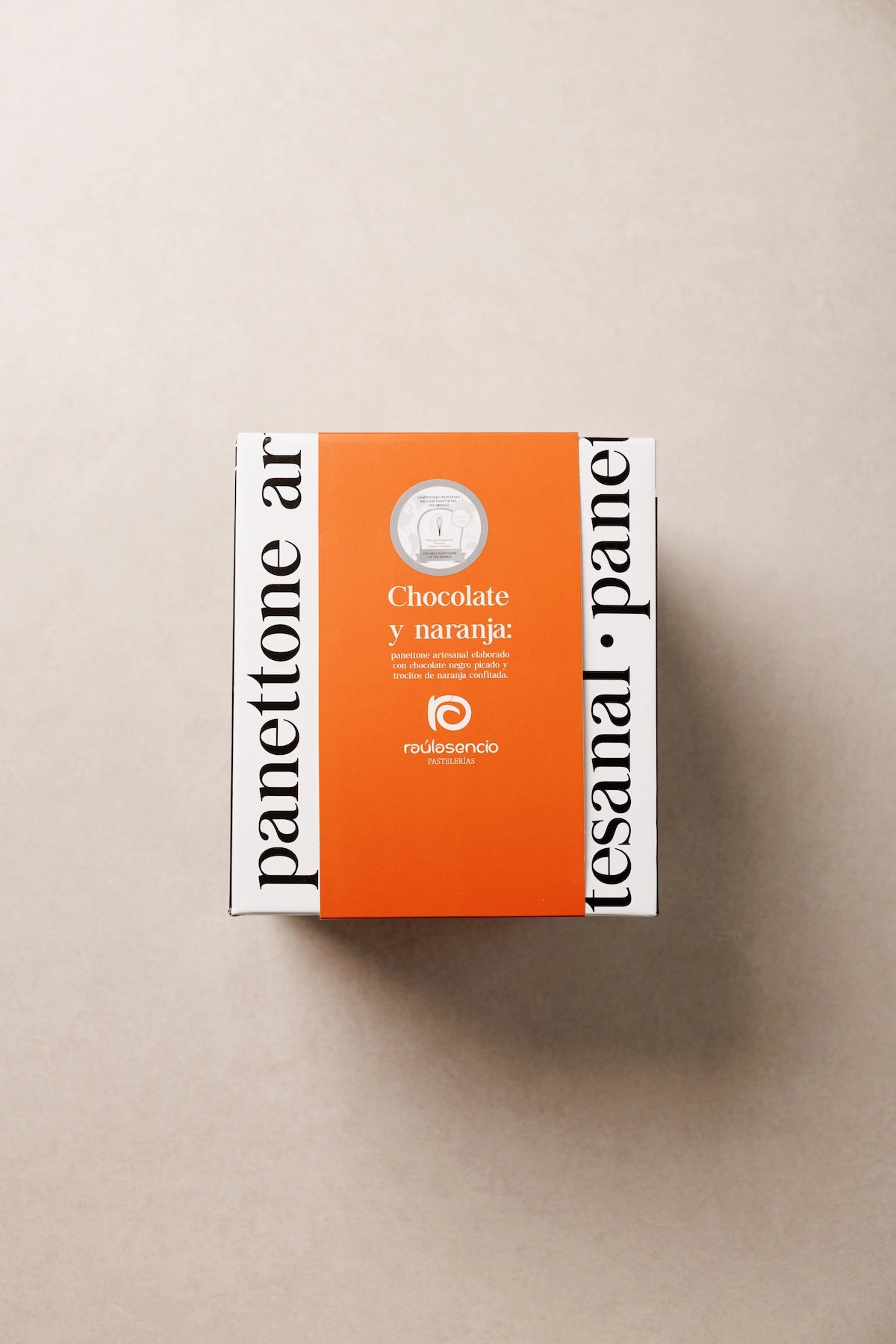 caja de panettone chocolate y naranja