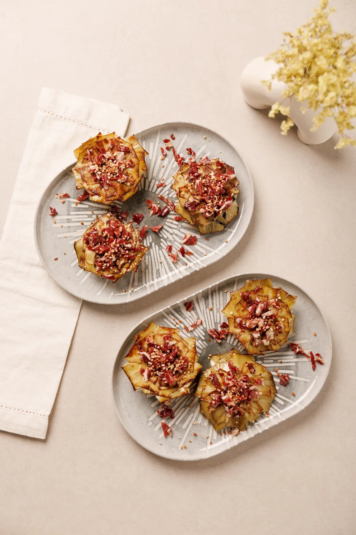 alcachofas con virutas de jamón