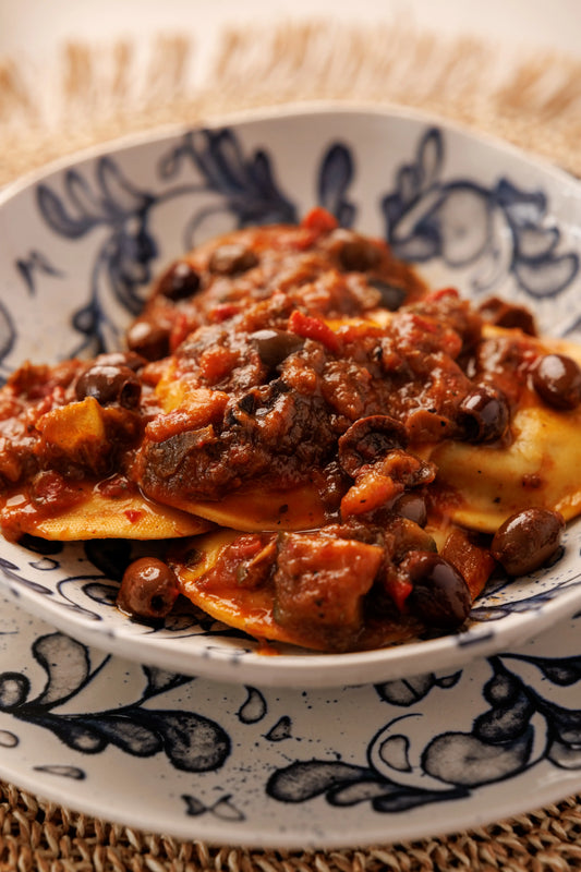 'Grande Ovale' de Pasta Fresca rellena de Berenjena y Scamorza con Salsa Caponata - SAGÓ