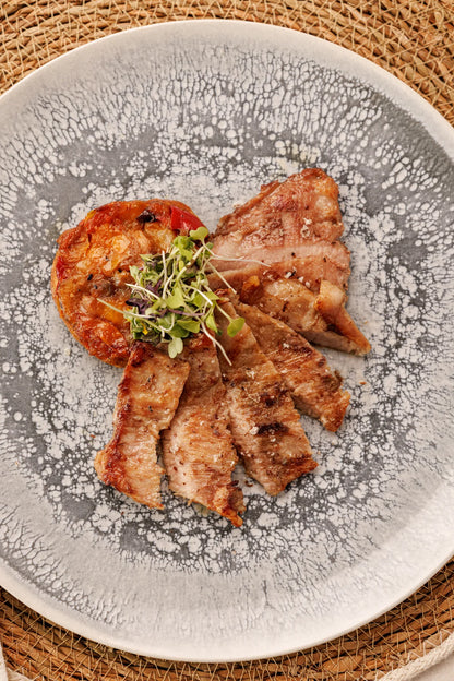 Secreto Ibérico Selección acompañado de Tatín Mediterráneo de Verduras - SAGÓ